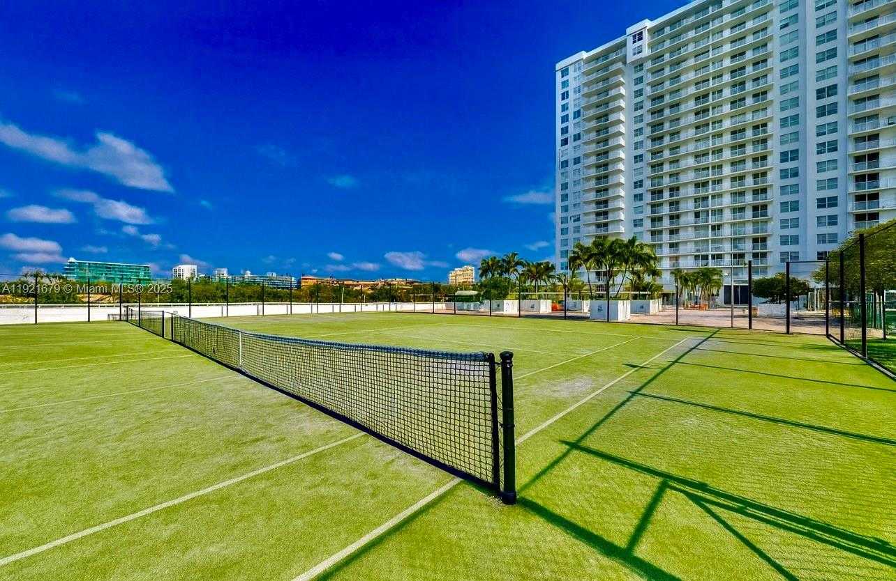 Small Image of 2851 NORTH EAST 183RD ST #907E, Aventura Number 31
