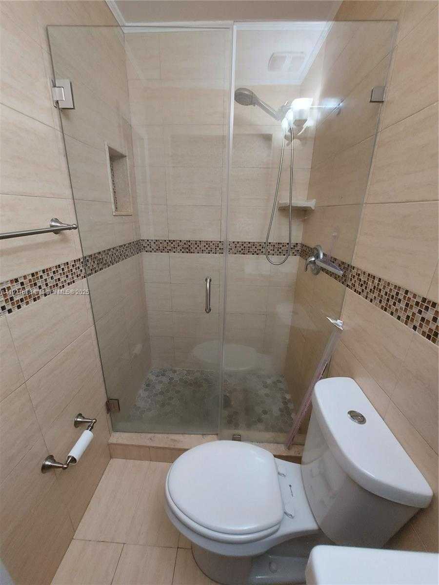 Small Image of 8105 SOUTH WEST 17TH TER, Miami Number 13