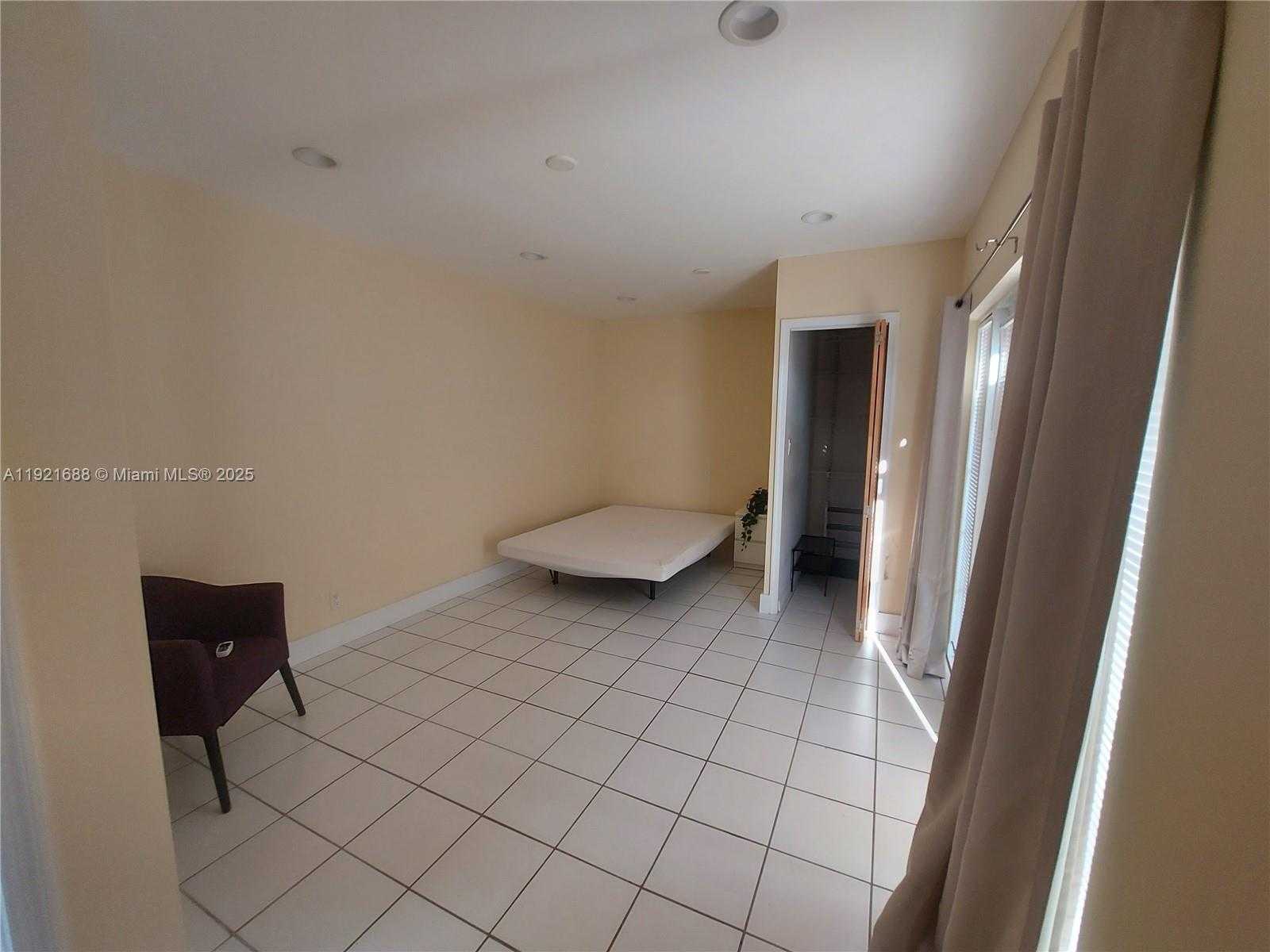 Small Image of 8105 SOUTH WEST 17TH TER, Miami Number 19