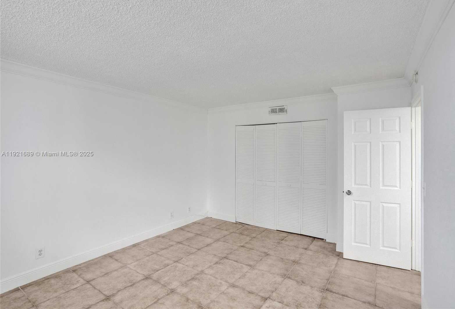 Imagen de Pequeño Objeto