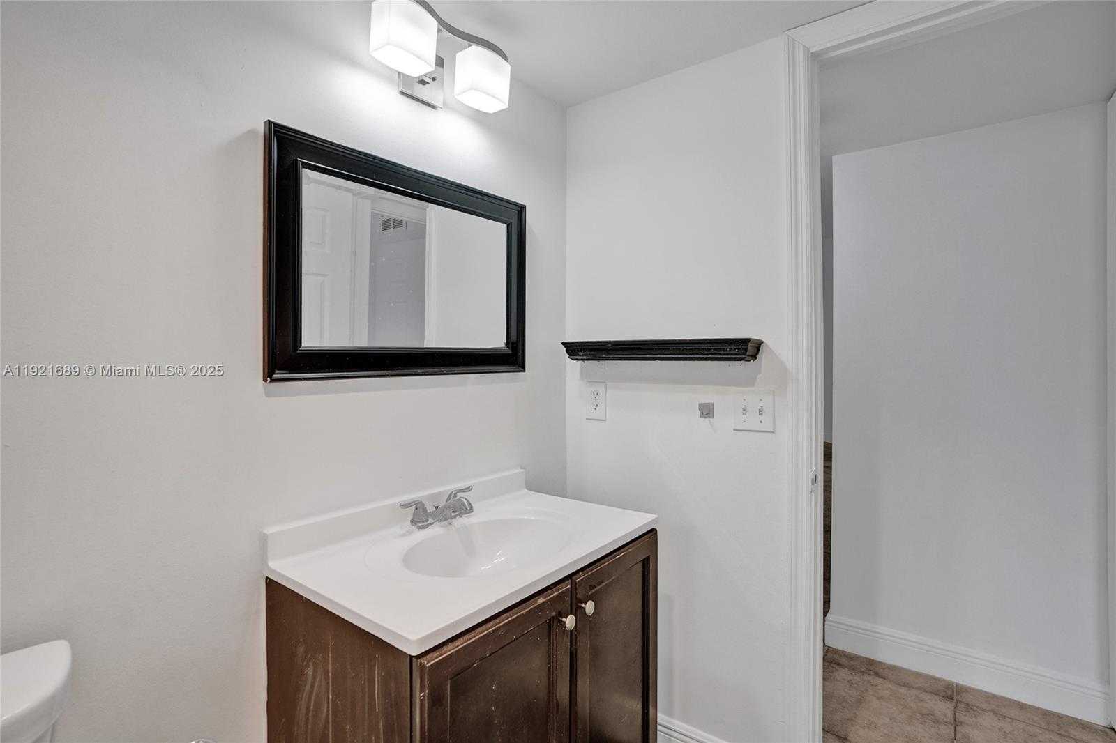 Imagen de Pequeño Objeto