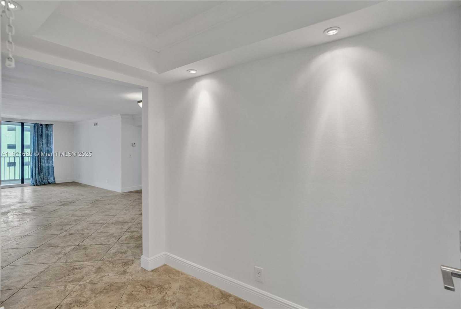 Imagen de Pequeño Objeto