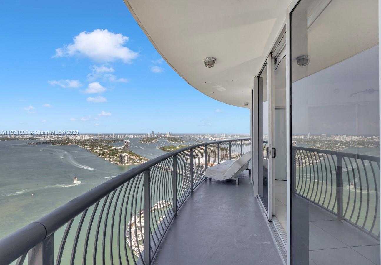 Imagen de Pequeño Objeto