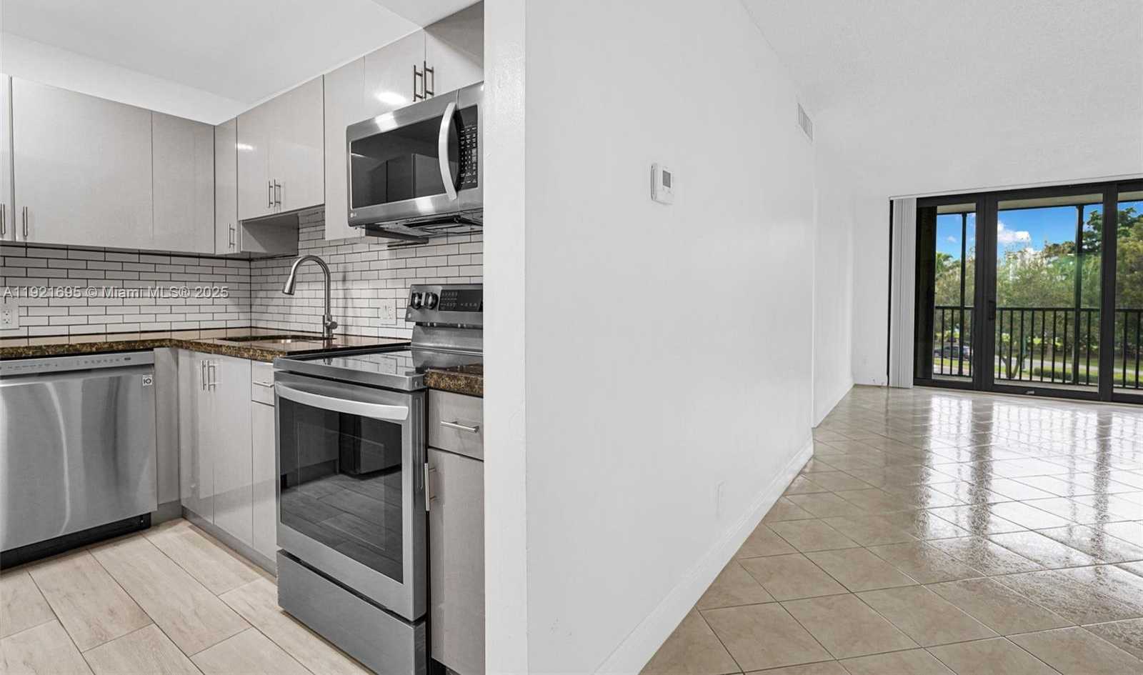 Imagen de Pequeño Objeto