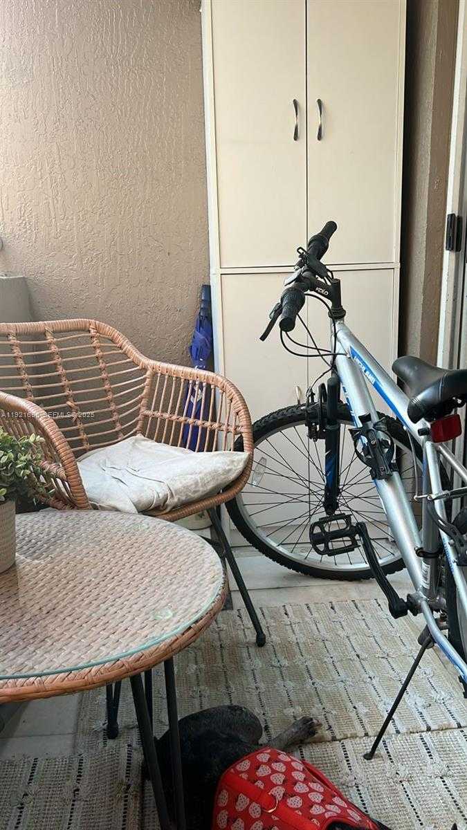 Small Image of 6045 NORTH WEST 186TH ST #102, Hialeah Number 10