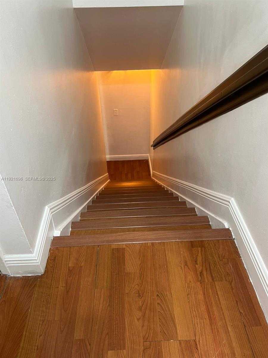 Small Image of 6045 NORTH WEST 186TH ST #102, Hialeah Number 15