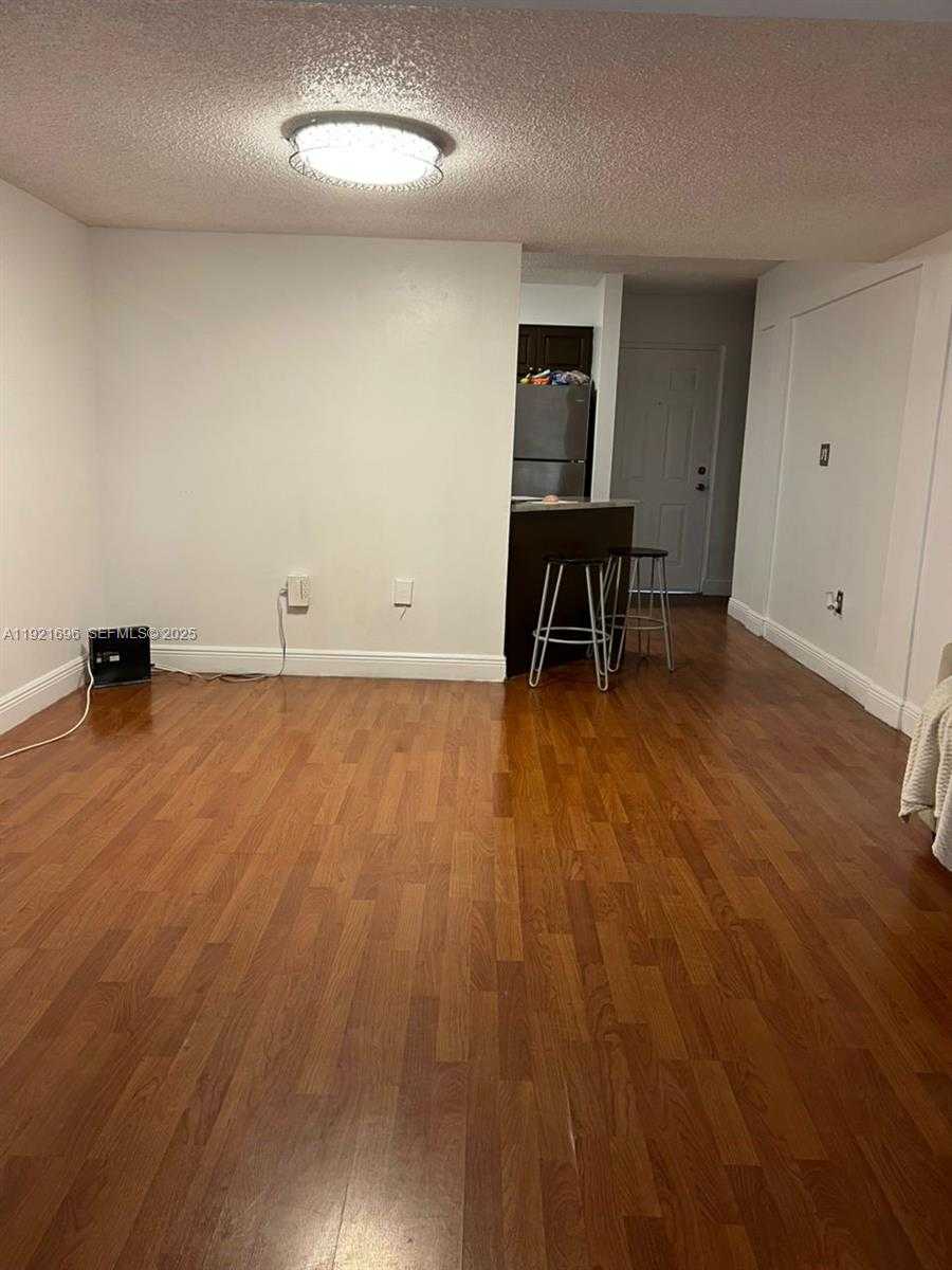 Small Image of 6045 NORTH WEST 186TH ST #102, Hialeah Number 5