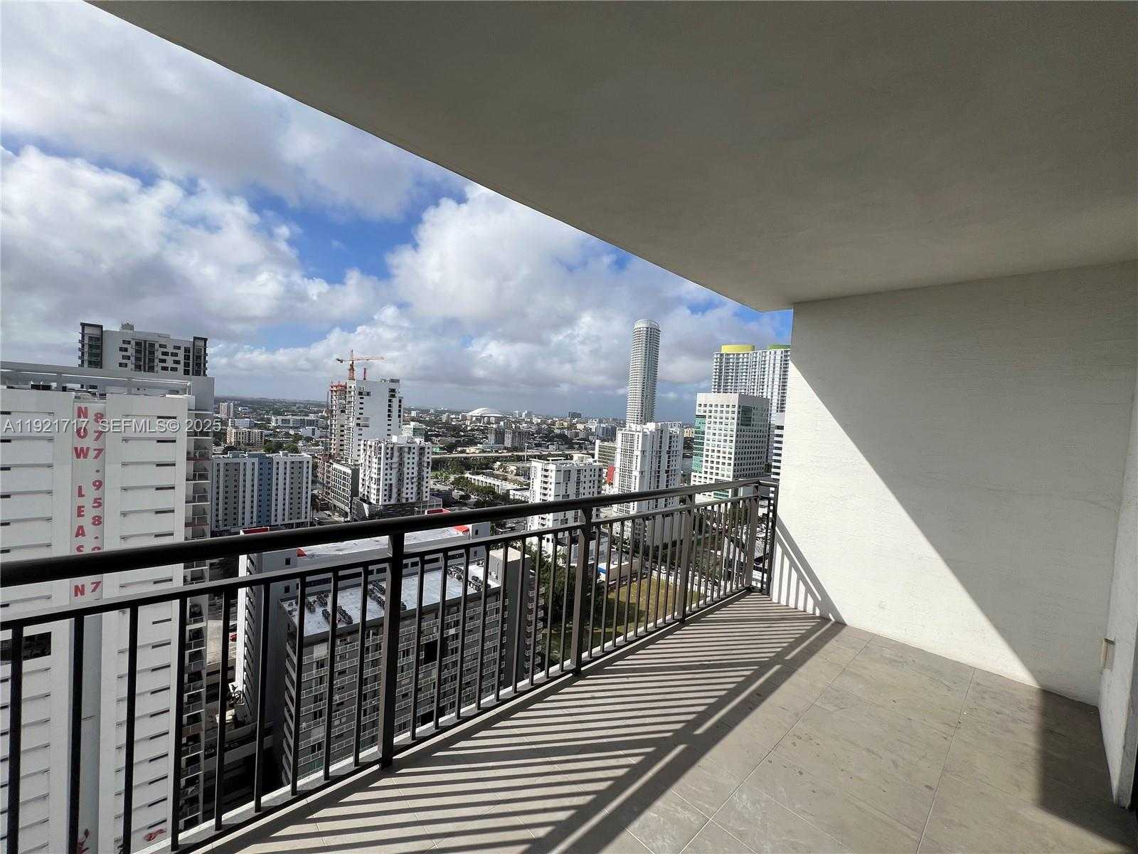 Small Image of 999 SOUTH WEST 1ST AVE #2405, Miami Number 18
