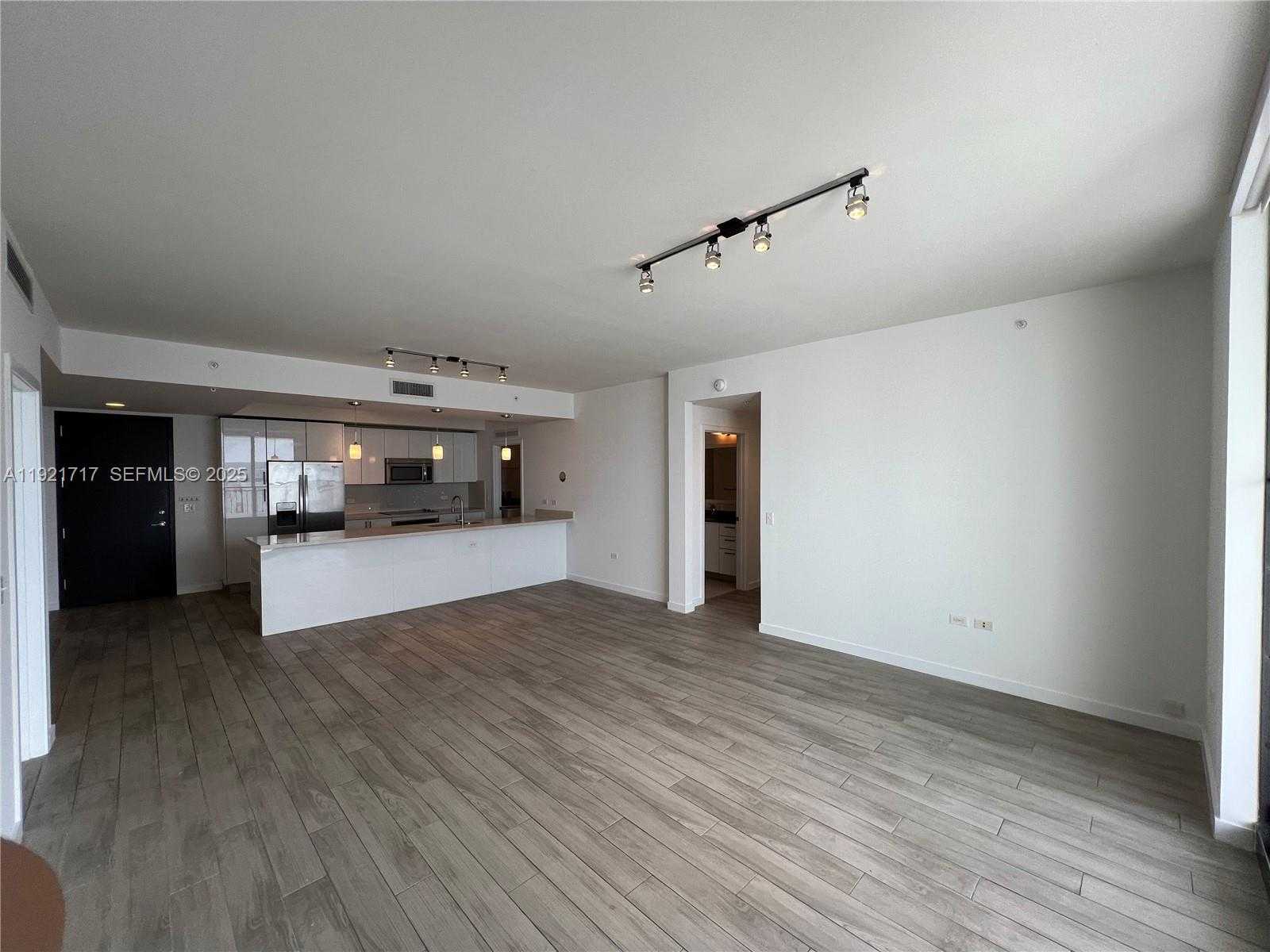 Small Image of 999 SOUTH WEST 1ST AVE #2405, Miami Number 4