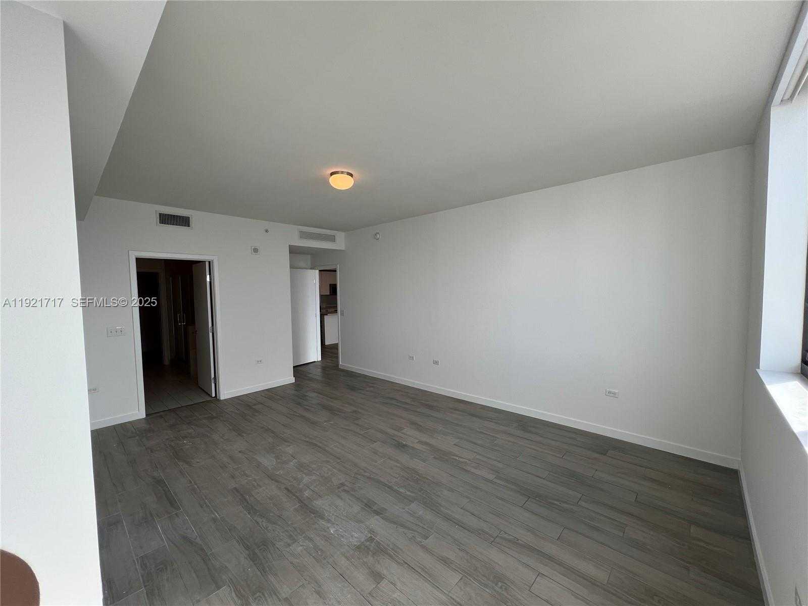 Small Image of 999 SOUTH WEST 1ST AVE #2405, Miami Number 7