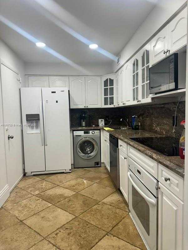 Small Image of 6770 INDIAN CREEK DR #TSB, Miami Beach Number 10