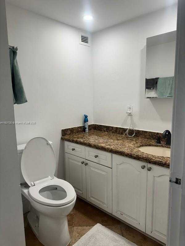 Small Image of 6770 INDIAN CREEK DR #TSB, Miami Beach Number 8