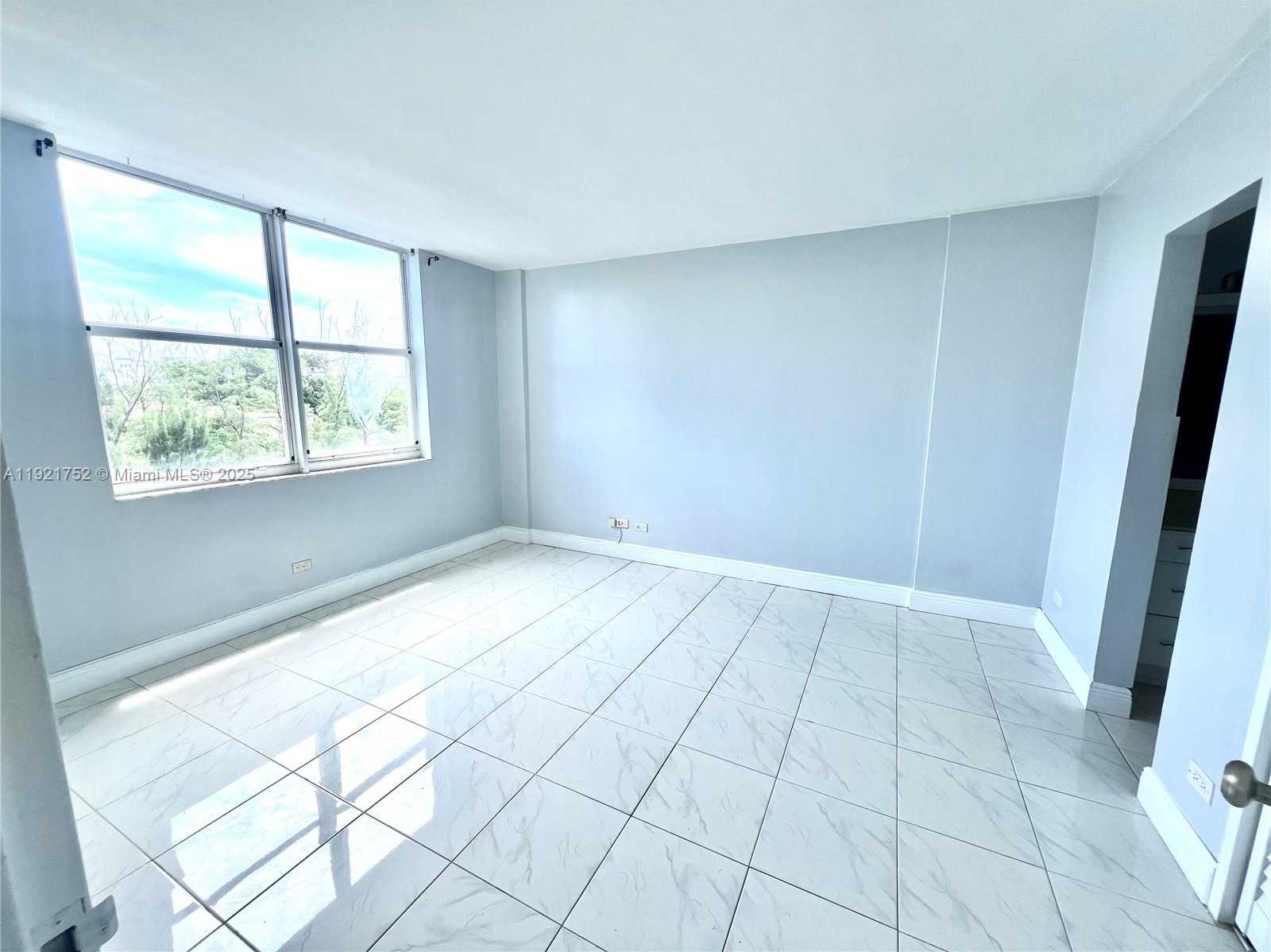 Small Image of 3660 NORTH EAST 166TH ST #505, North Miami Beach Number 9