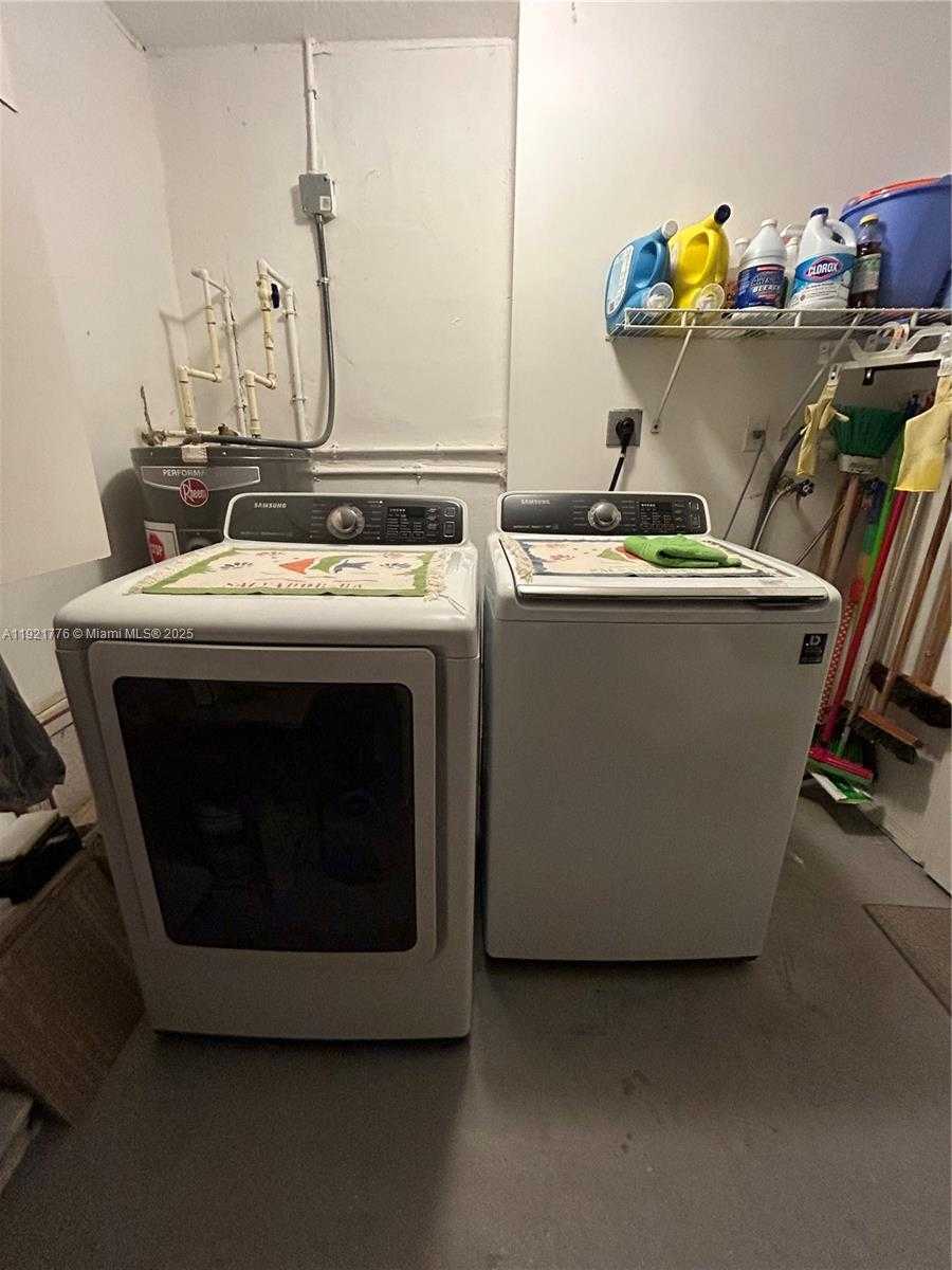 Small Image of 16620 SOUTH WEST 101ST TER #01, Miami Number 10