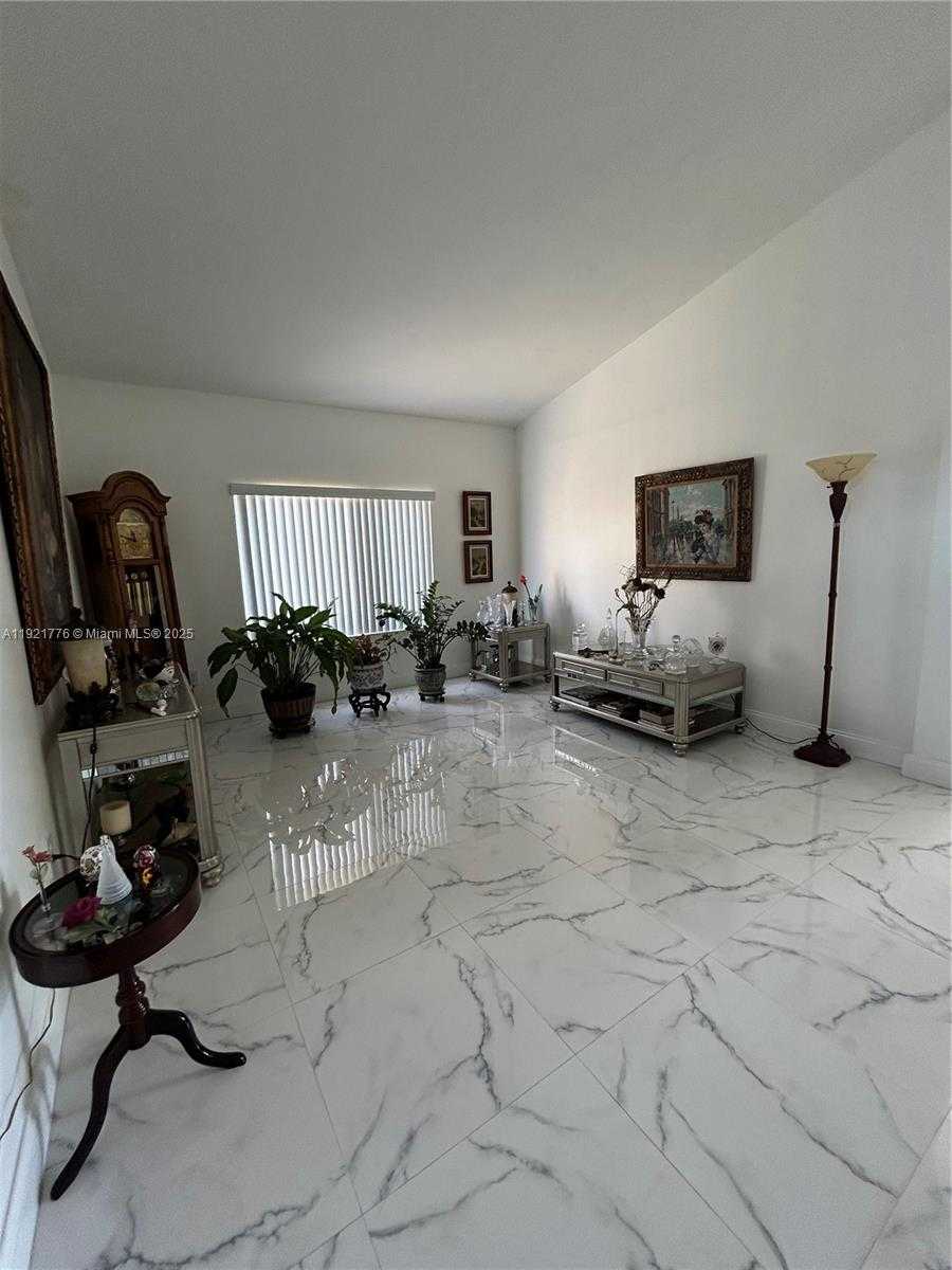 Small Image of 16620 SOUTH WEST 101ST TER #01, Miami Number 12