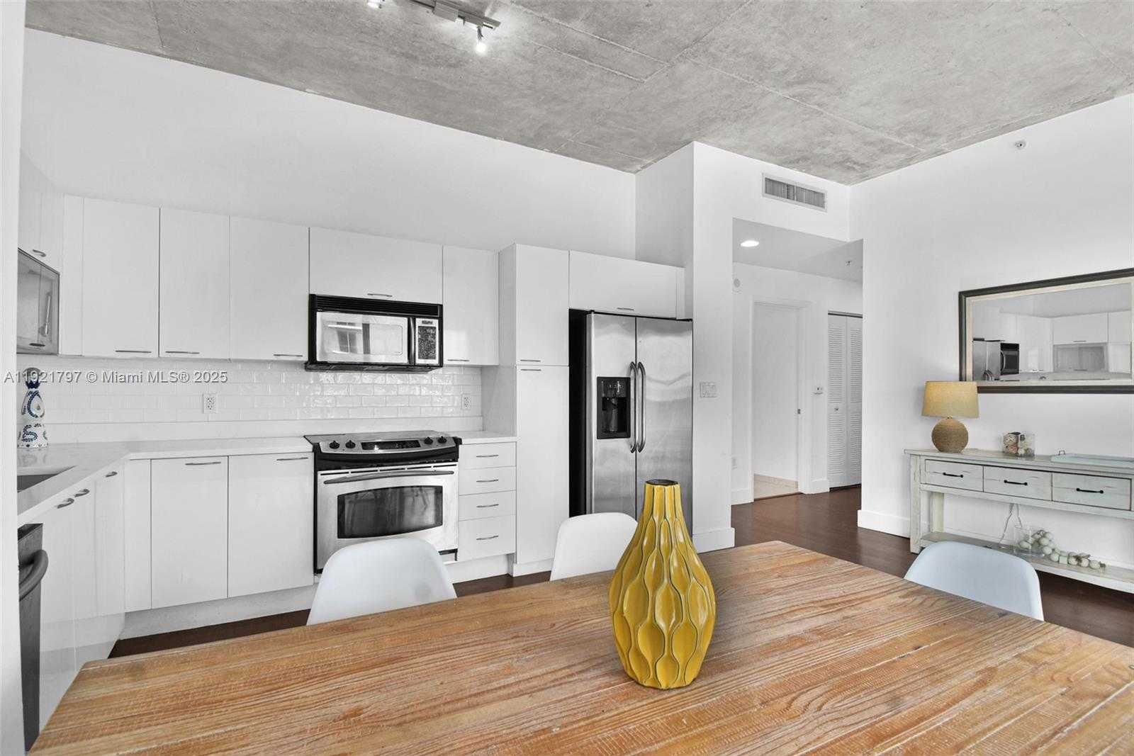 Small Image of 234 NORTH EAST 3RD ST #1802, Miami Number 16