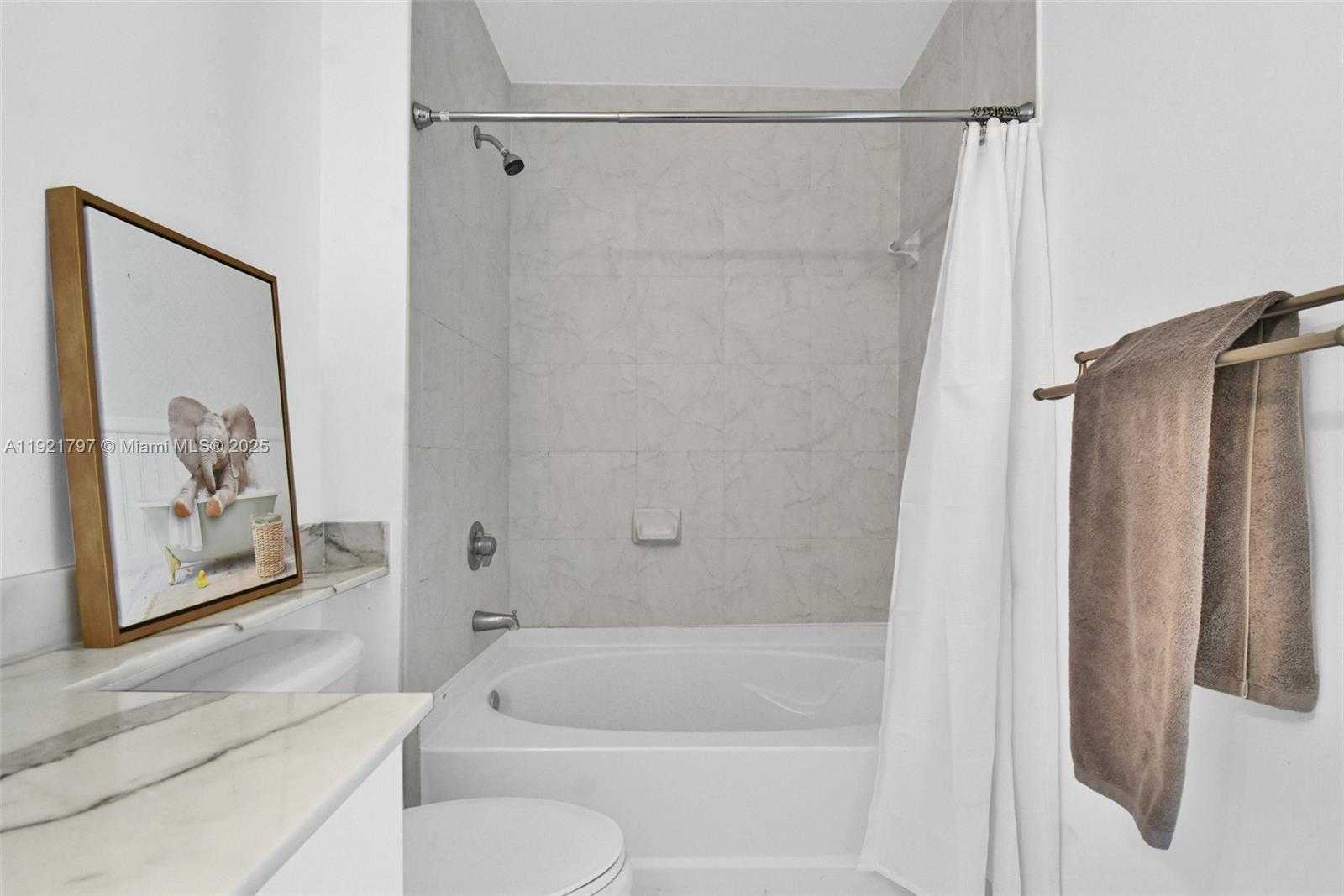 Small Image of 234 NORTH EAST 3RD ST #1802, Miami Number 31