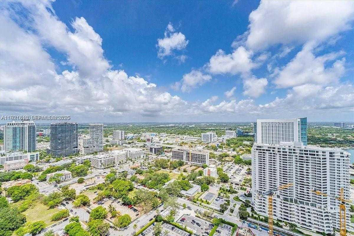 Small Image of 650 NORTH EAST 32ND ST #3808, Miami Number 10