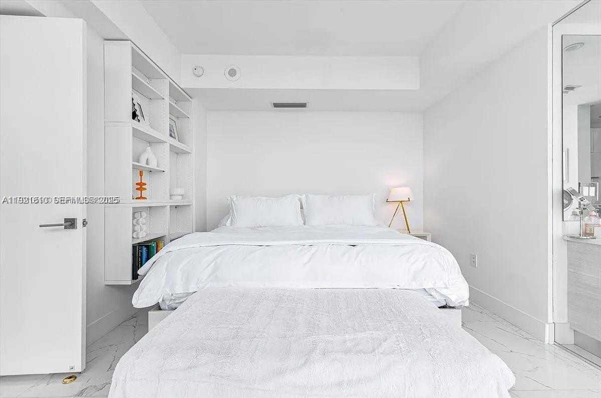 Small Image of 650 NORTH EAST 32ND ST #3808, Miami Number 13