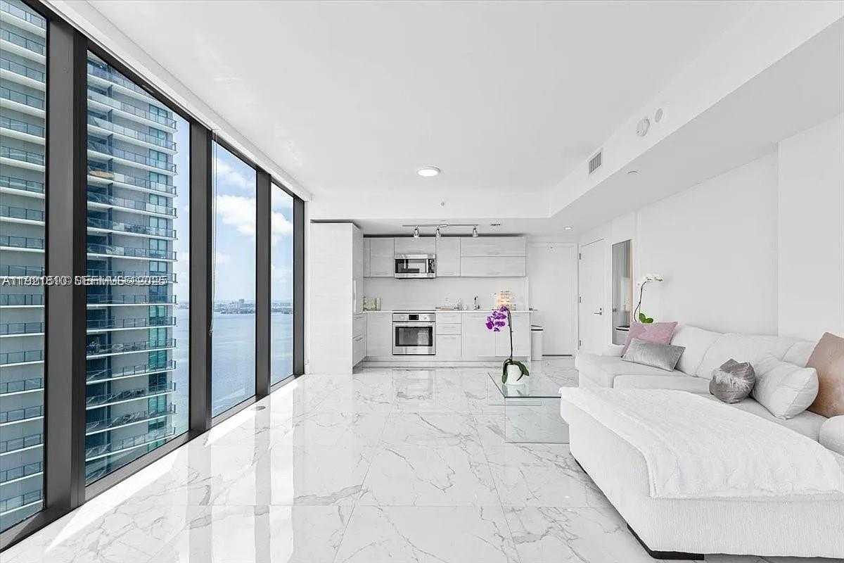 Small Image of 650 NORTH EAST 32ND ST #3808, Miami Number 4