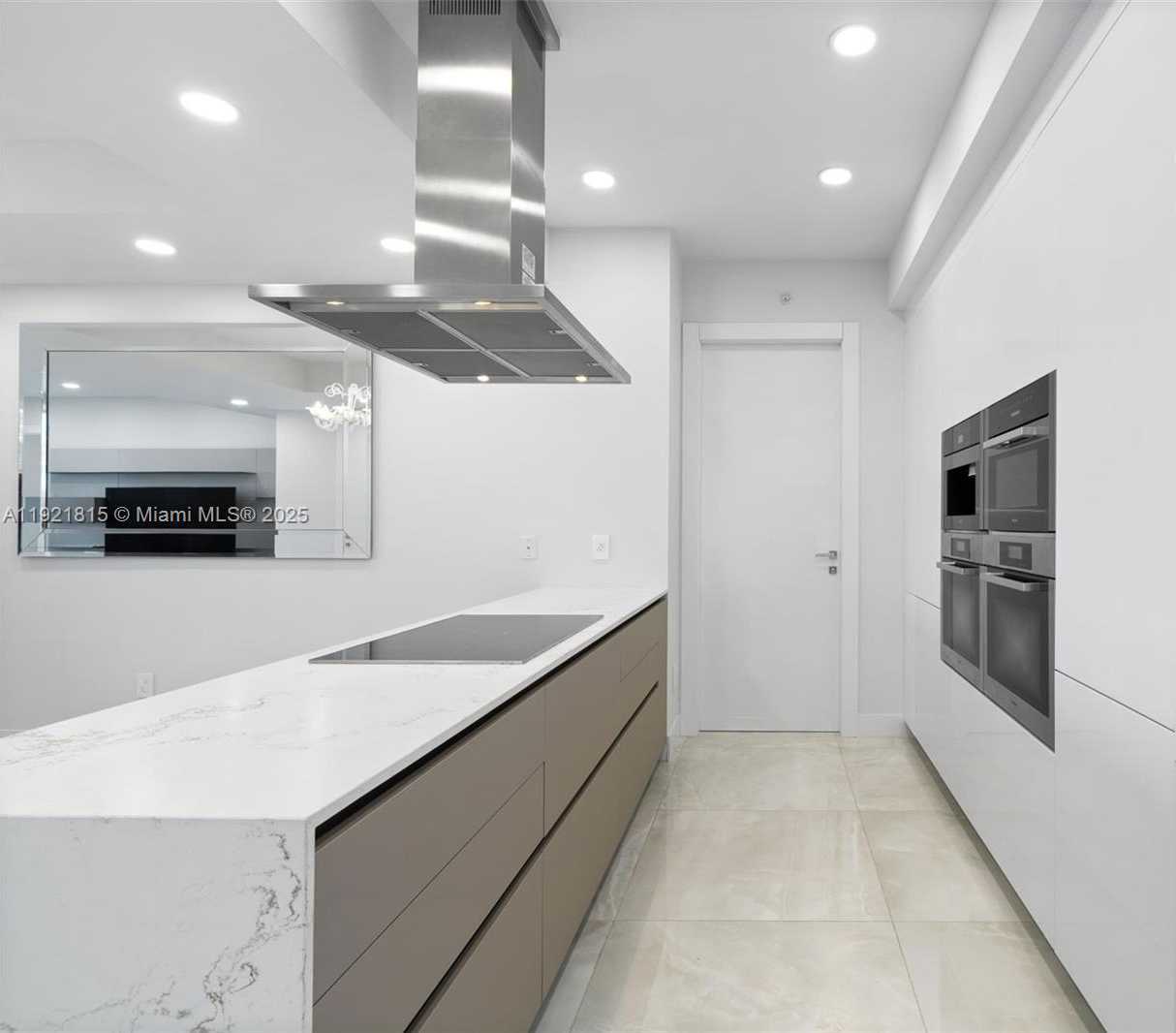 Small Image of 18201 COLLINS AVE #4606, Sunny Isles Beach Number 5