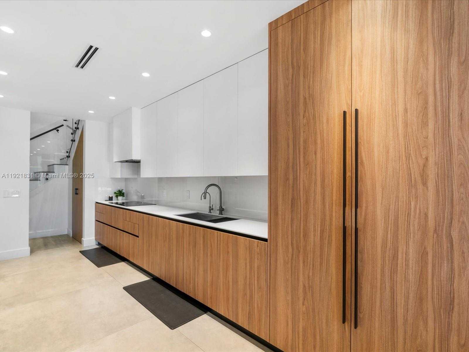 Small Image of 3753 NORTH EAST 214 ST #42, Aventura Number 10