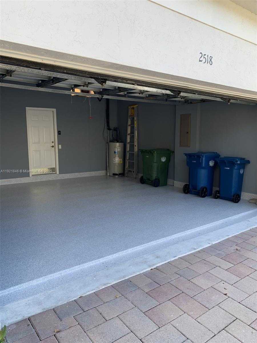 Small Image of 2518 BAY POINTE CT, Weston Number 50