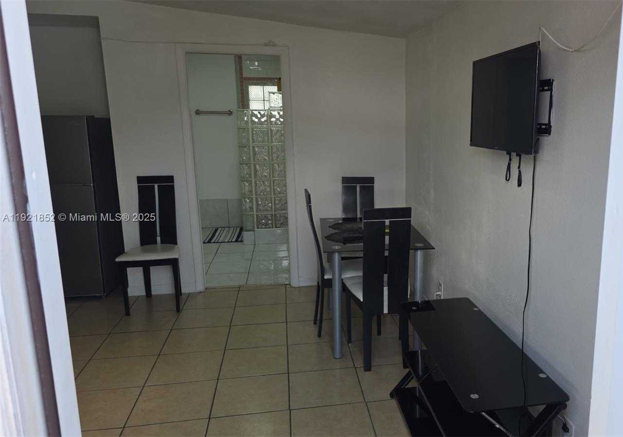 Small Image of 30232 SOUTH WEST 172ND AVE #2, Homestead Number 4