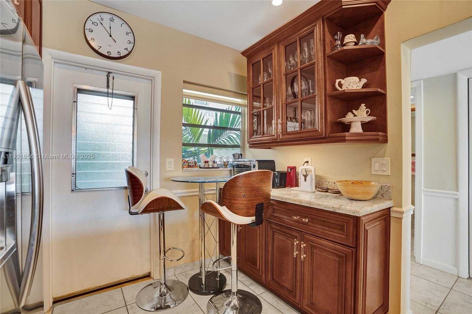 Small Image of 330 SOUTH EAST 2ND ST #404E, Hallandale Beach Number 15