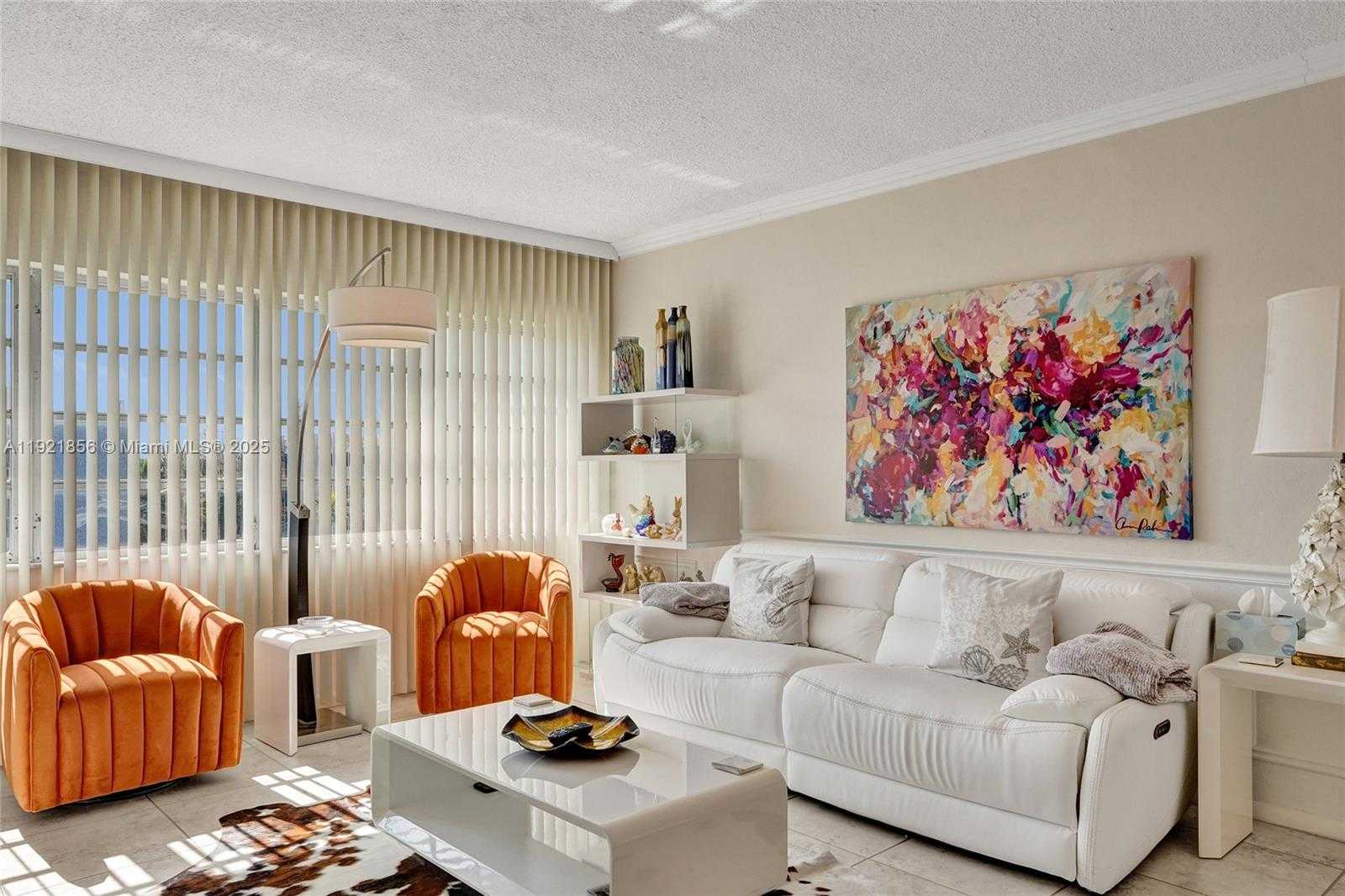 Small Image of 330 SOUTH EAST 2ND ST #404E, Hallandale Beach Number 2