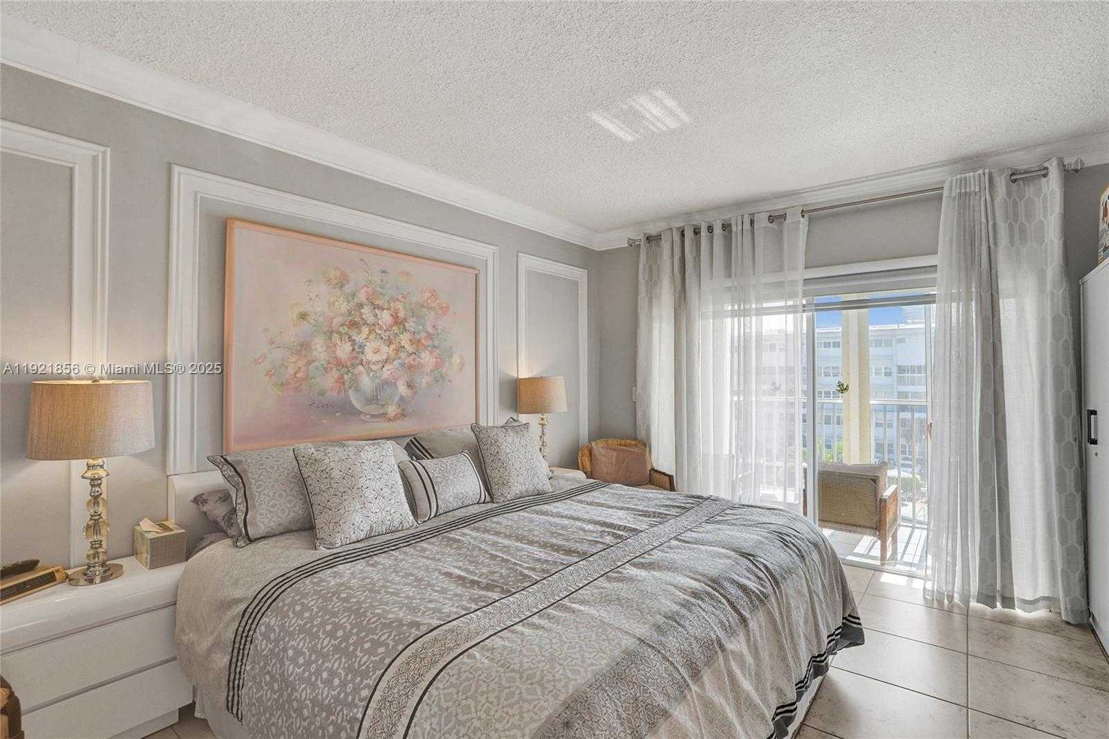 Small Image of 330 SOUTH EAST 2ND ST #404E, Hallandale Beach Number 22