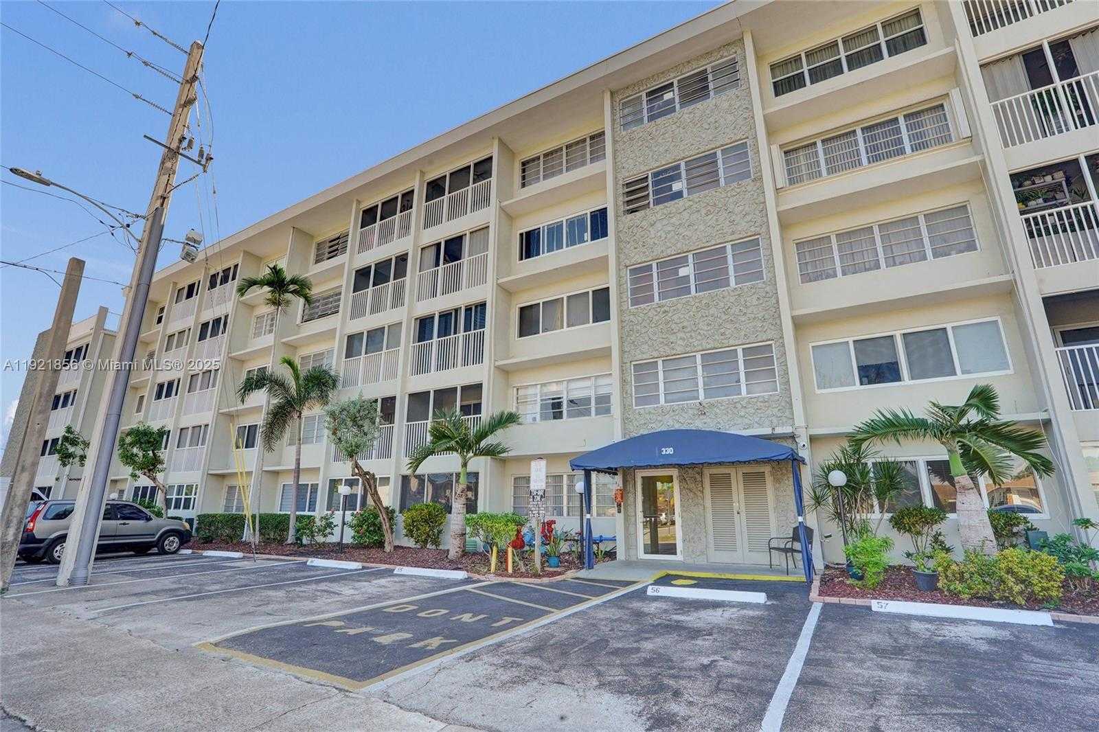 Small Image of 330 SOUTH EAST 2ND ST #404E, Hallandale Beach Number 36