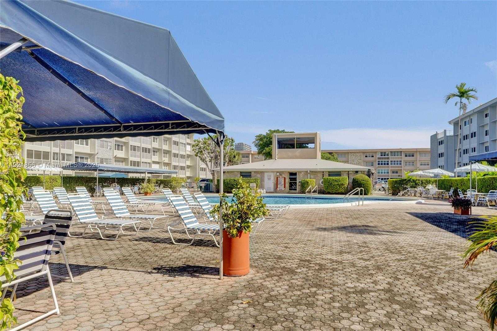 Small Image of 330 SOUTH EAST 2ND ST #404E, Hallandale Beach Number 39