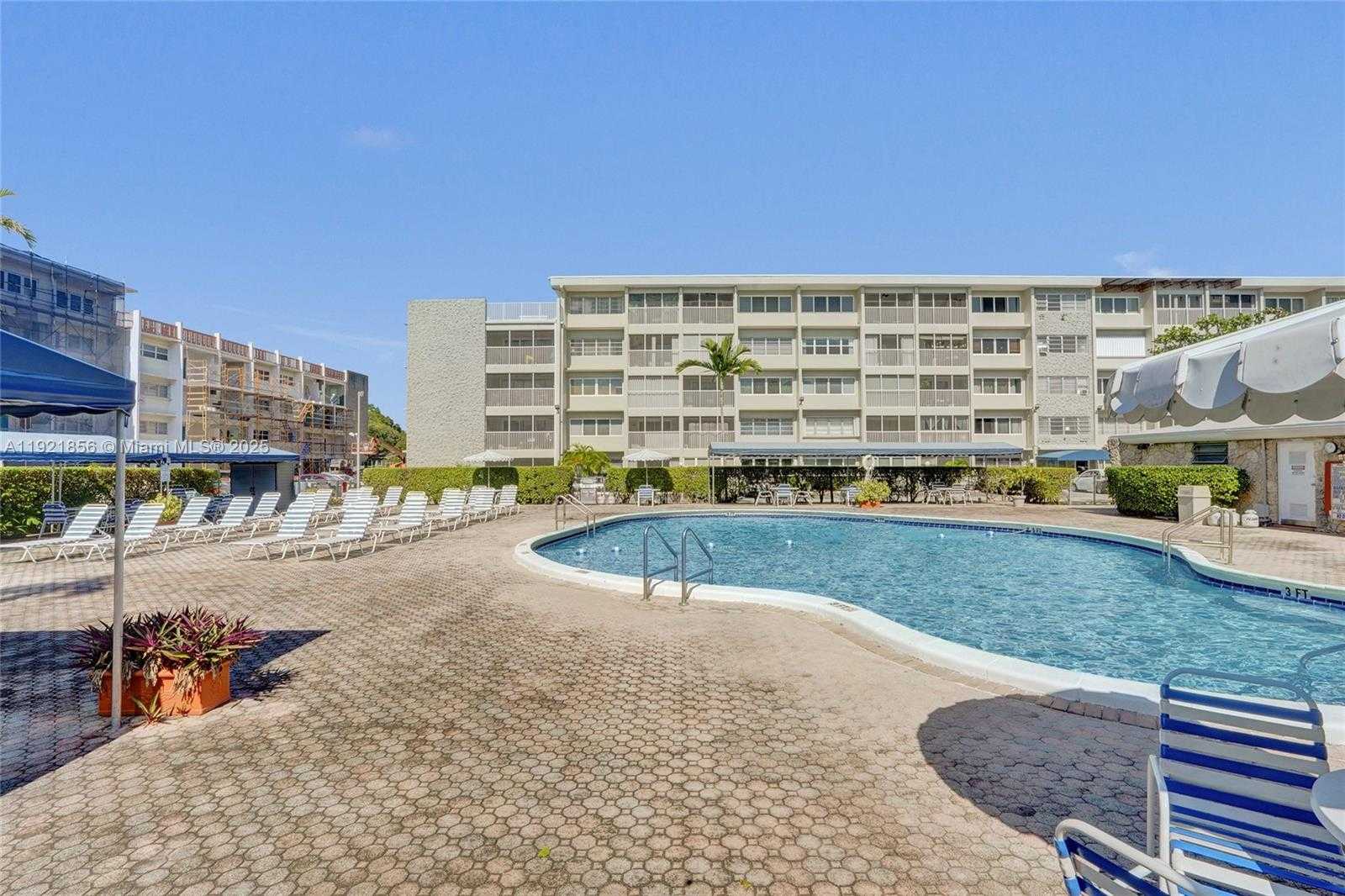 Small Image of 330 SOUTH EAST 2ND ST #404E, Hallandale Beach Number 40