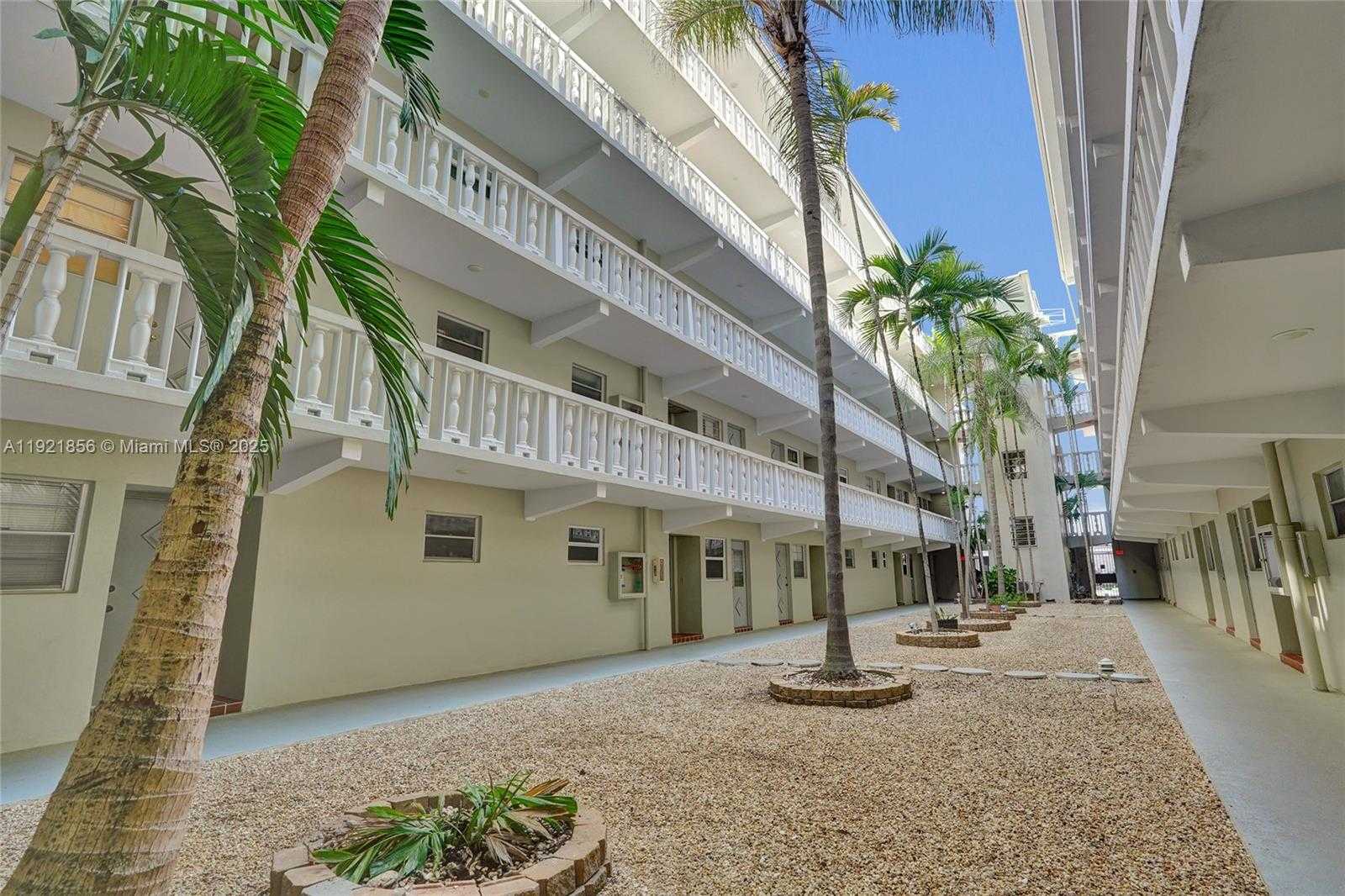 Small Image of 330 SOUTH EAST 2ND ST #404E, Hallandale Beach Number 42
