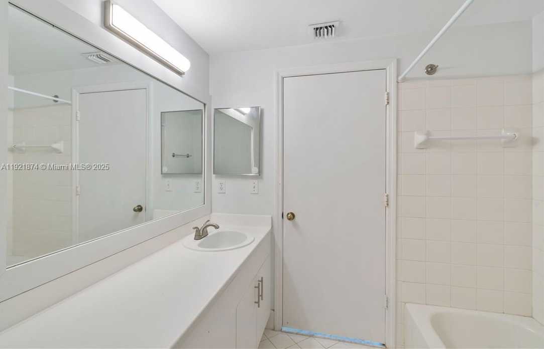 Small Image of 1820 SALERNO CIR, Weston Number 10