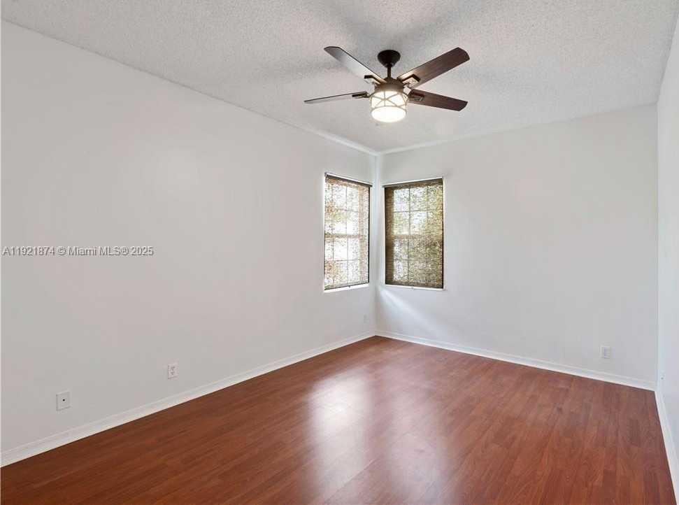 Small Image of 1820 SALERNO CIR, Weston Number 14