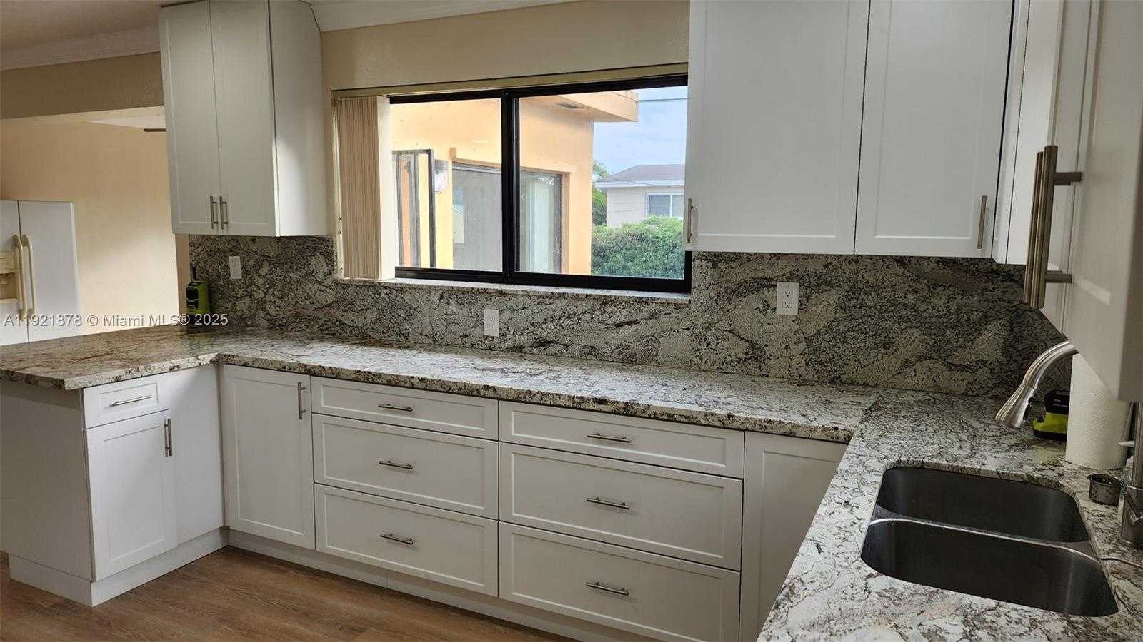 Small Image of 8010 SOUTH WEST 16TH ST #8010, Miami Number 15