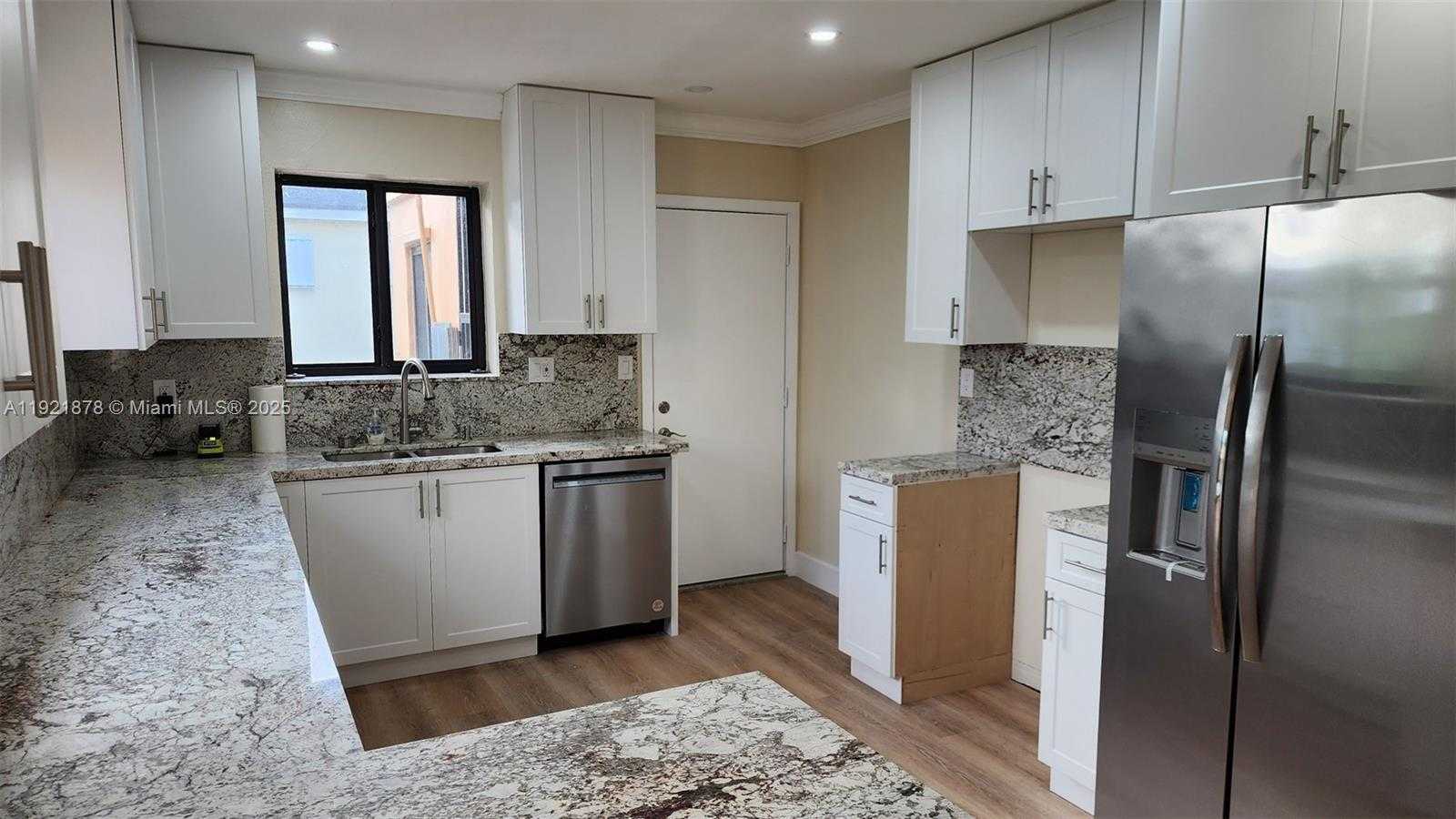 Small Image of 8010 SOUTH WEST 16TH ST #8010, Miami Number 17