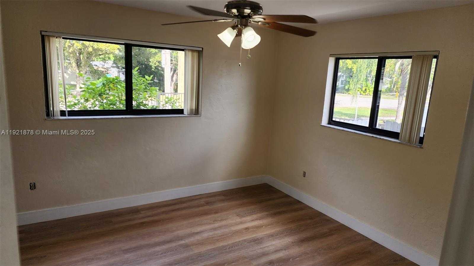 Small Image of 8010 SOUTH WEST 16TH ST #8010, Miami Number 21