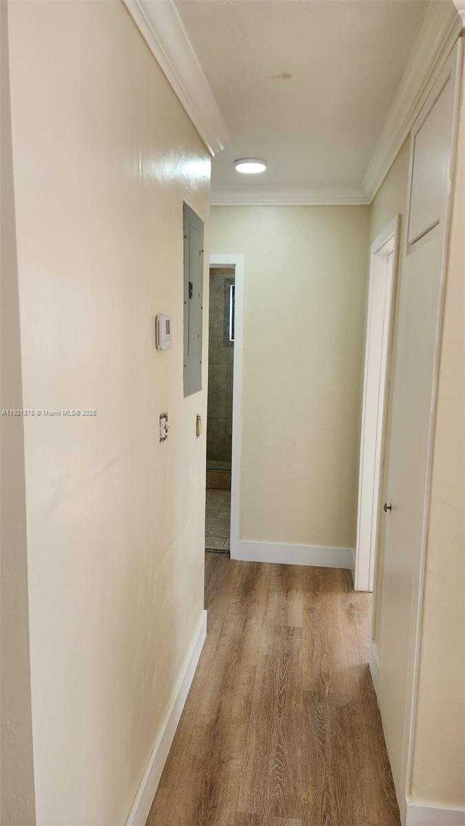 Small Image of 8010 SOUTH WEST 16TH ST #8010, Miami Number 25