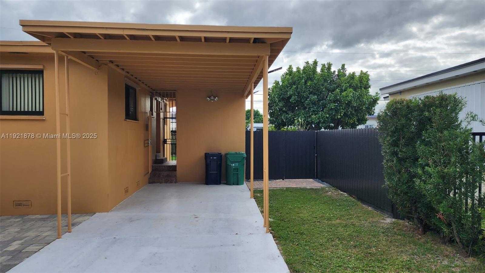 Small Image of 8010 SOUTH WEST 16TH ST #8010, Miami Number 3