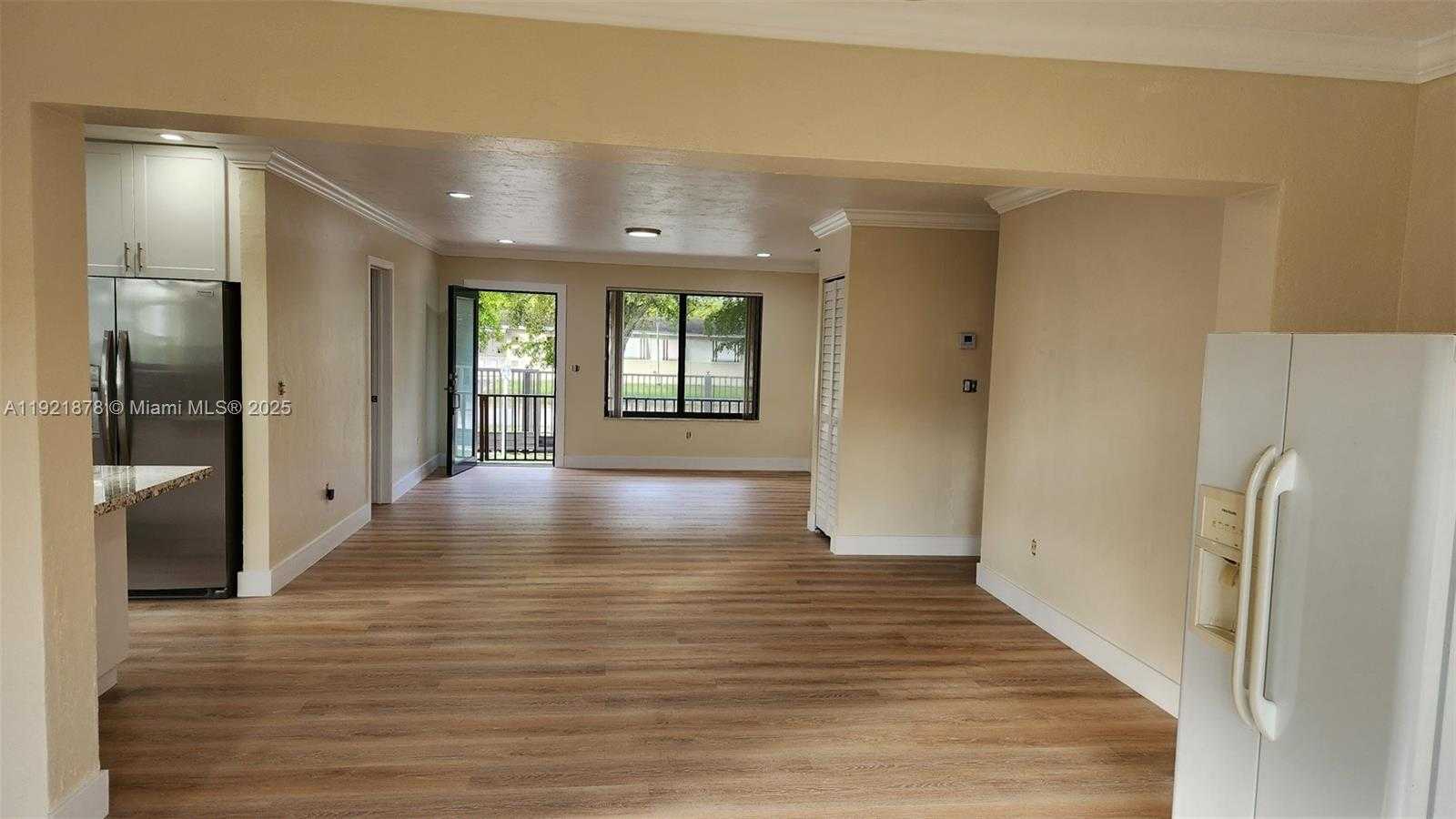 Small Image of 8010 SOUTH WEST 16TH ST #8010, Miami Number 8