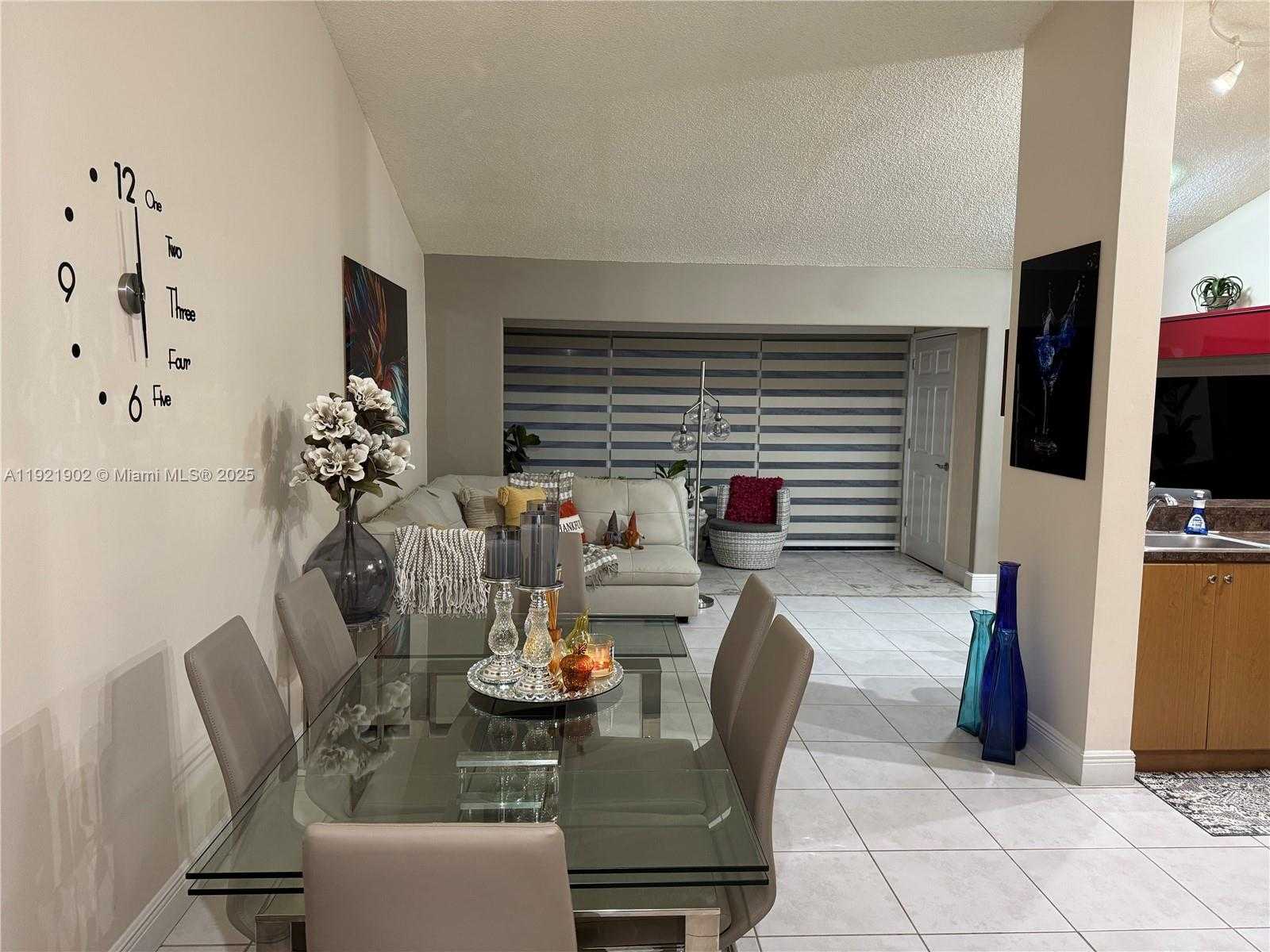 Small Image of 9446 SOUTH WEST 140TH CT #9446, Miami Number 27