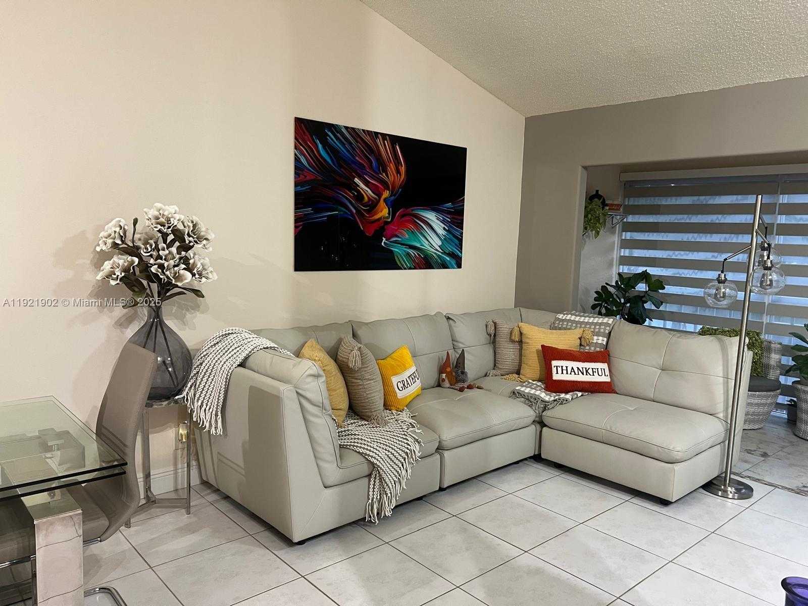 Small Image of 9446 SOUTH WEST 140TH CT #9446, Miami Number 46