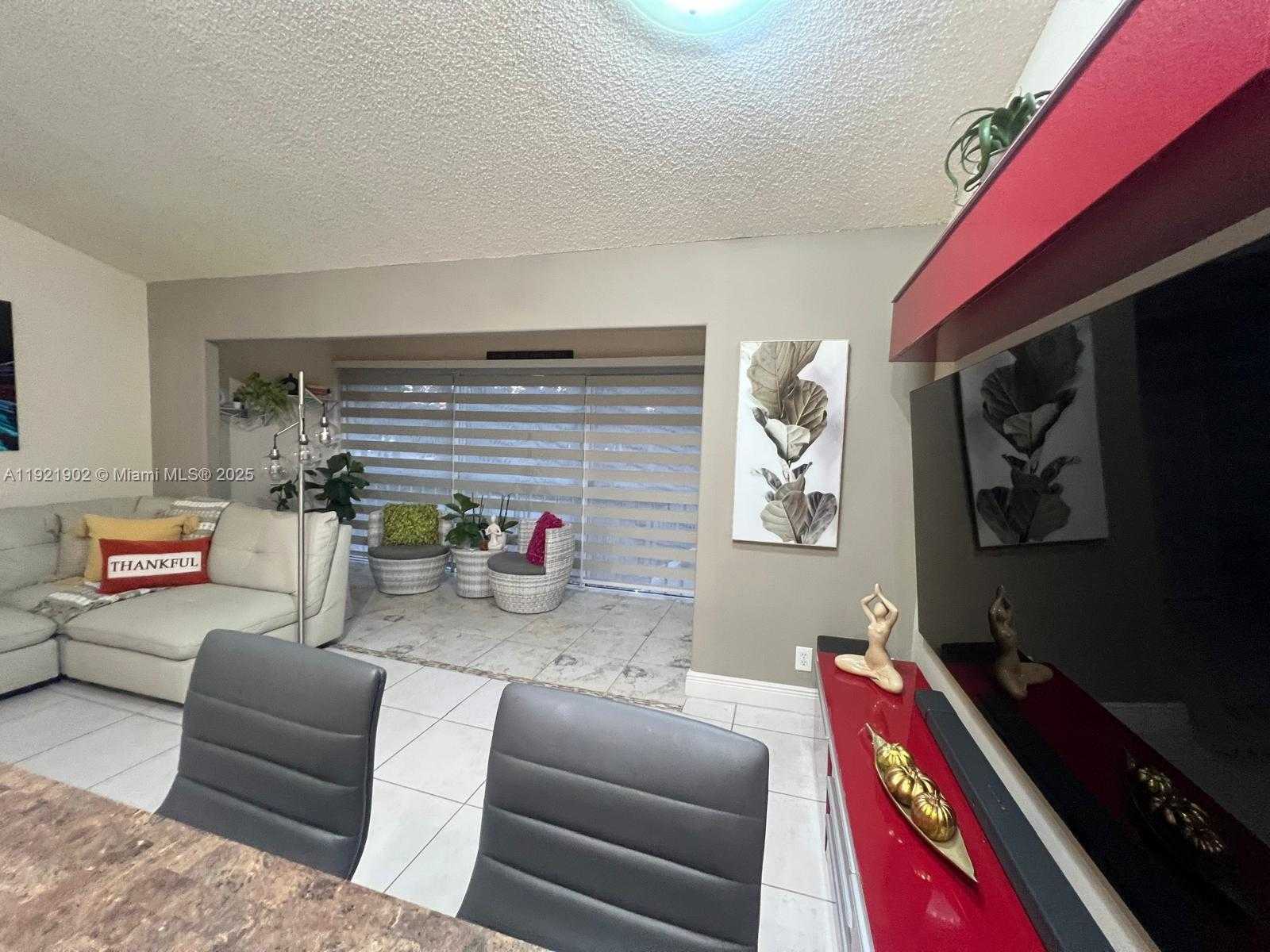 Small Image of 9446 SOUTH WEST 140TH CT #9446, Miami Number 58