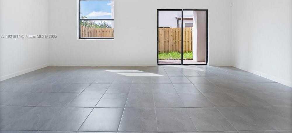 Small Image of 286 SOUTH WEST 159TH PL #286, Pembroke Pines Number 13