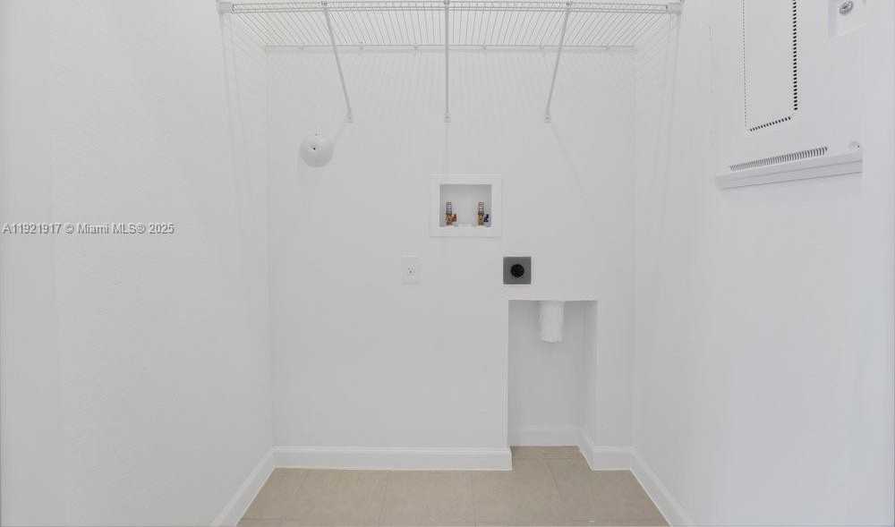 Small Image of 286 SOUTH WEST 159TH PL #286, Pembroke Pines Number 21