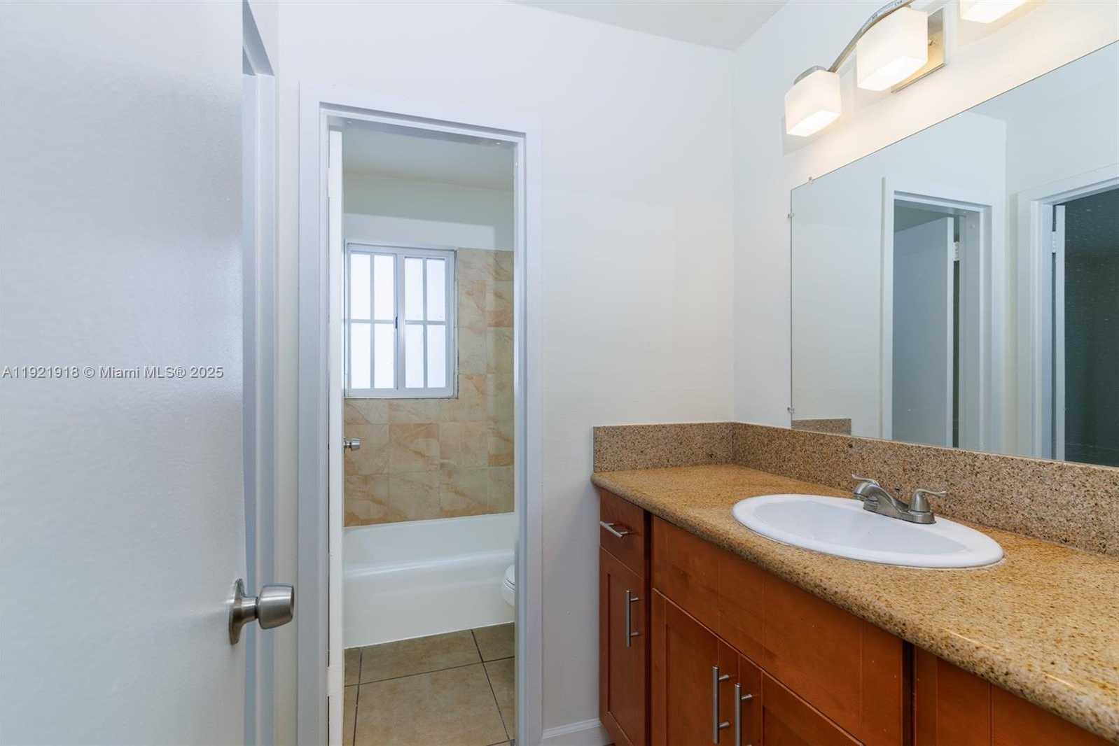 Small Image of 4804 NORTH WEST 79TH AVE #308, Doral Number 20