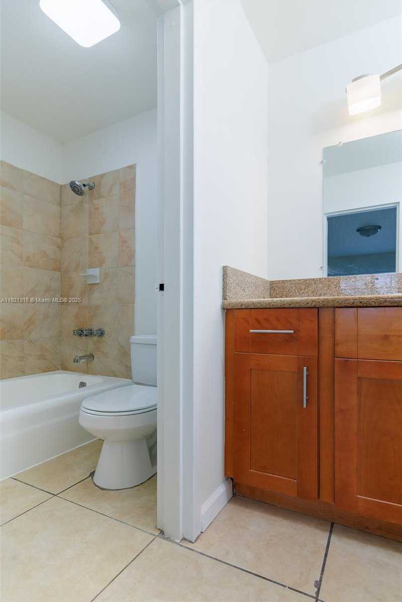 Small Image of 4804 NORTH WEST 79TH AVE #308, Doral Number 22